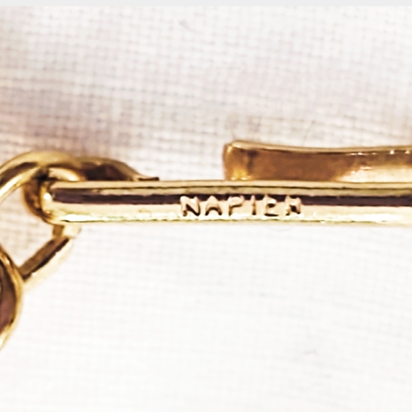 Vintage Napier Oversized Gold Necklace - Picture 4 of 6
